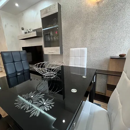 Tulip Aparts Apartment *